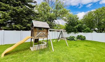 2207 SE 13th Ave, Aberdeen, SD 57401