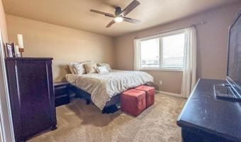 502 Granite Dr, Bismarck, ND 58503