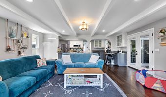 2172 FIRESIDE Ct, Springfield, OR 97477