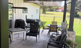 410 S Wickham St, Alvord, TX 76225