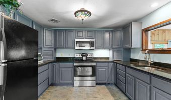 70 Tabor Cir, Albany, NH 03818