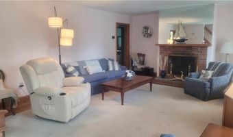 47 Harrison Ave, Newport, RI 02840