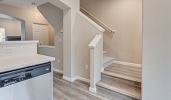15416 SW MALLARD Dr 104, Beaverton, OR 97007