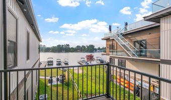 82 Sunset Dr, Belmont, NH 03220