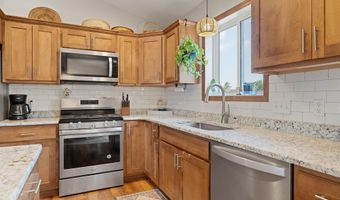 2011 12th Ave NE, Austin, MN 55912