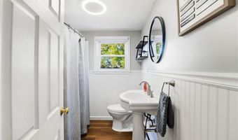 29 Dix Ave, Johnston, RI 02919