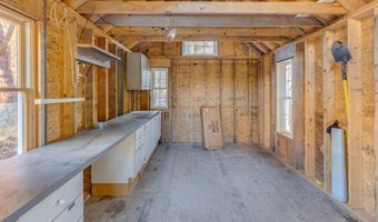 59 Parker Rd, Carroll, NH 03598