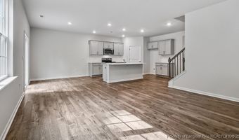 1049 Misty Creek Dr, Aberdeen, NC 28315