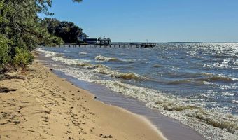 707 Butter Rd, Bonneau, SC 29431