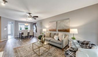 1632 Whispering Creek Dr, Ballwin, MO 63021