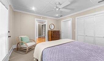 145 Bay Ave, Apalachicola, FL 32320