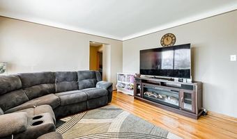 8634 Allen Rd, Allen Park, MI 48101
