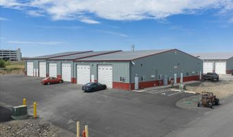 10915 W Fast Lane Rd, Airway Heights, WA 99001