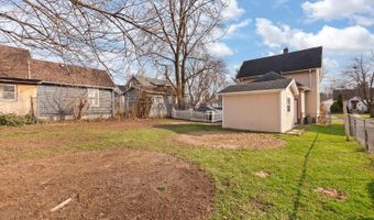 907 E Hunt St, Adrian, MI 49221