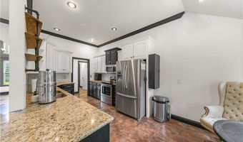 3 Rhonda Ln, Bella Vista, AR 72715
