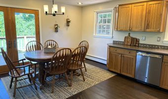 3 Woodview Dr, Brookfield, CT 06804