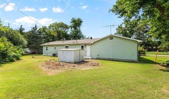 708 W 2nd St, Advance, MO 63730