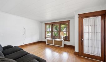 79 Edgecomb St, Albany, NY 12209
