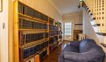 171 E State St, Athens, OH 45701