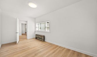8 Herring Pond Rd, Bourne, MA 02532