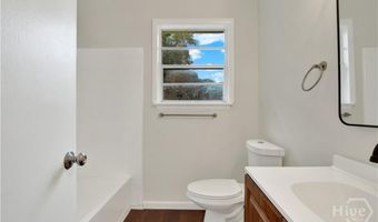 2205 Iowa St, Savannah, GA 31404