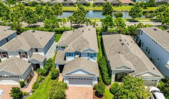 6215 VOYAGERS Pl, Apollo Beach, FL 33572