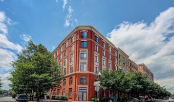 1205 N GARFIELD St 206, Arlington, VA 22201