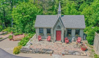 48 Old Searsport Ave, Belfast, ME 04915