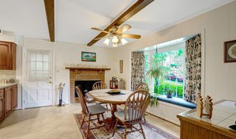 8422 GEORGIAN Way, Annandale, VA 22003