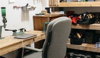 1221 Caroline, Billings, MT 59105