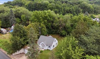 1109 S 2nd St, Alma, WI 54610