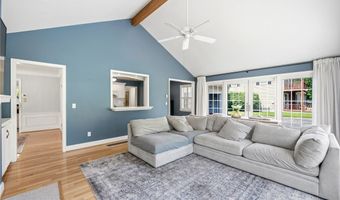 195 Shawnee Trl, Aurora, OH 44202