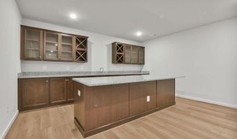 42018 NIGHT NURSE Cir, Ashburn, VA 20148