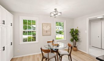 5141 BRADFIELD Dr, Annandale, VA 22003