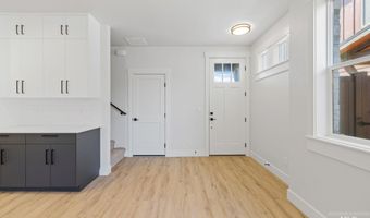18 Ogden St, Cascade, ID 83611