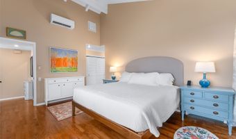 947 Kauku Pl, Honolulu, HI 96825