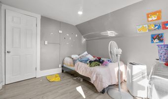 15 New Ln, Cromwell, CT 06416