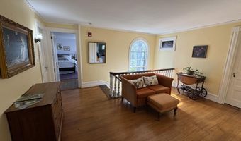 969 Washington St, Bath, ME 04530