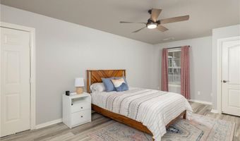 7 Stratfield Ln, Bella Vista, AR 72714