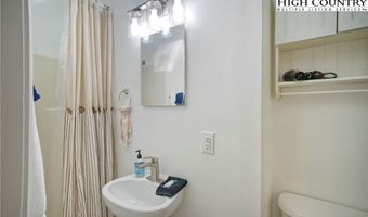 108 Mogul Rd, Banner Elk, NC 28604