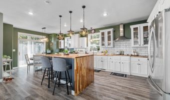 420 CHEYENNE Ave, Albin, WY 82050