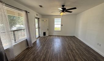 1032 N Edward St, Carlsbad, NM 88220