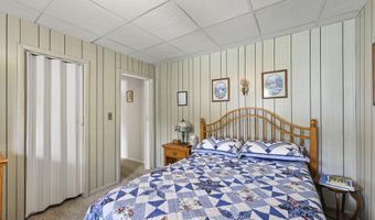 15 Summit Ave, Adams, MA 01220