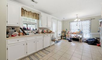 3726 Countryaire Dr, Ayden, NC 28513