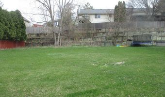 363 Creekside Ln, Antioch, IL 60002