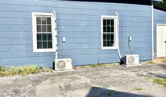 301 W High St, Alba, MO 64830