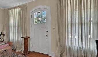 302 Columbia, Shreveport, LA 71104