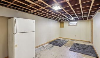 30 Clark Pl, Avenel, NJ 07001