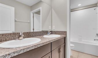 5432 RAINWOOD MEADOWS Dr, Apollo Beach, FL 33572