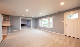 196 Park Ave, Bargersville, IN 46106